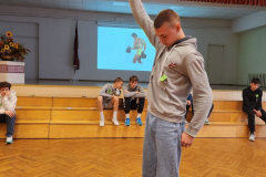 11